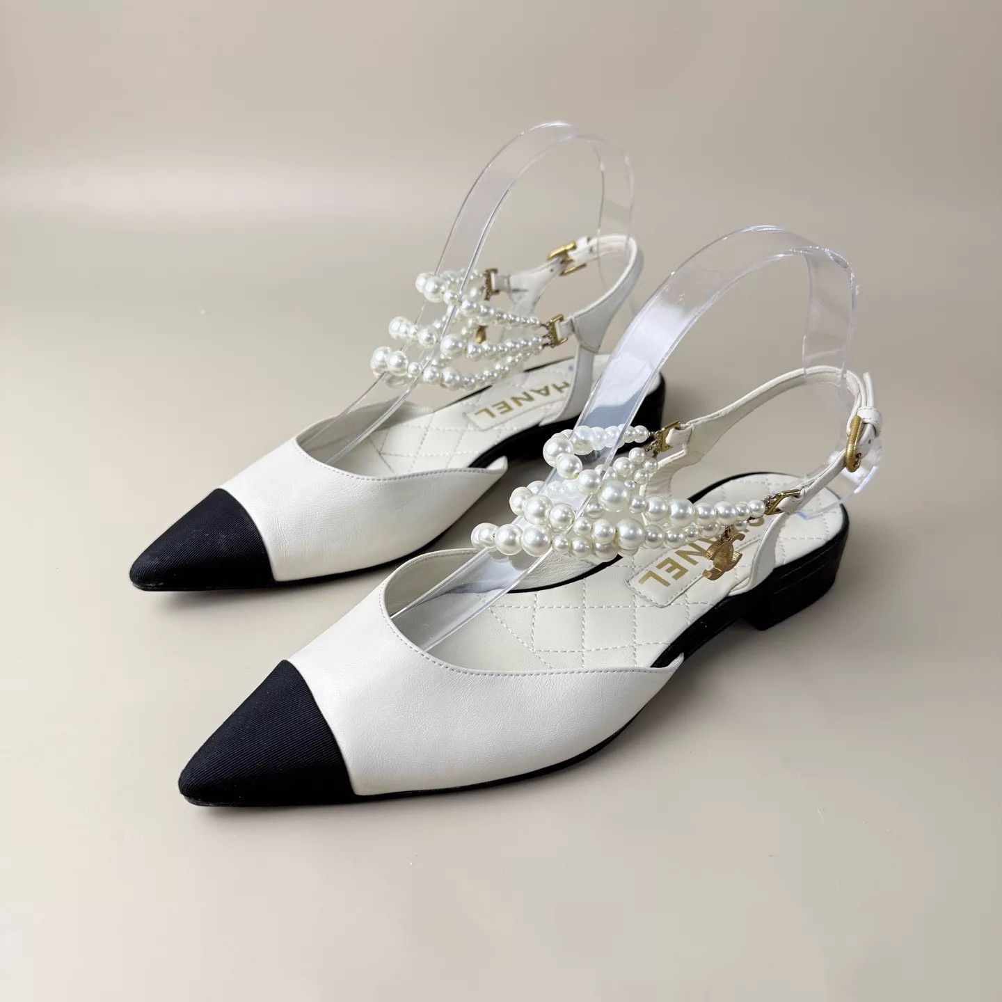 Chanel Chanel Black White Pearl CC Gold LowHeel 36.5 MINT Size US 6 / IT 36 - 1 Thumbnail
