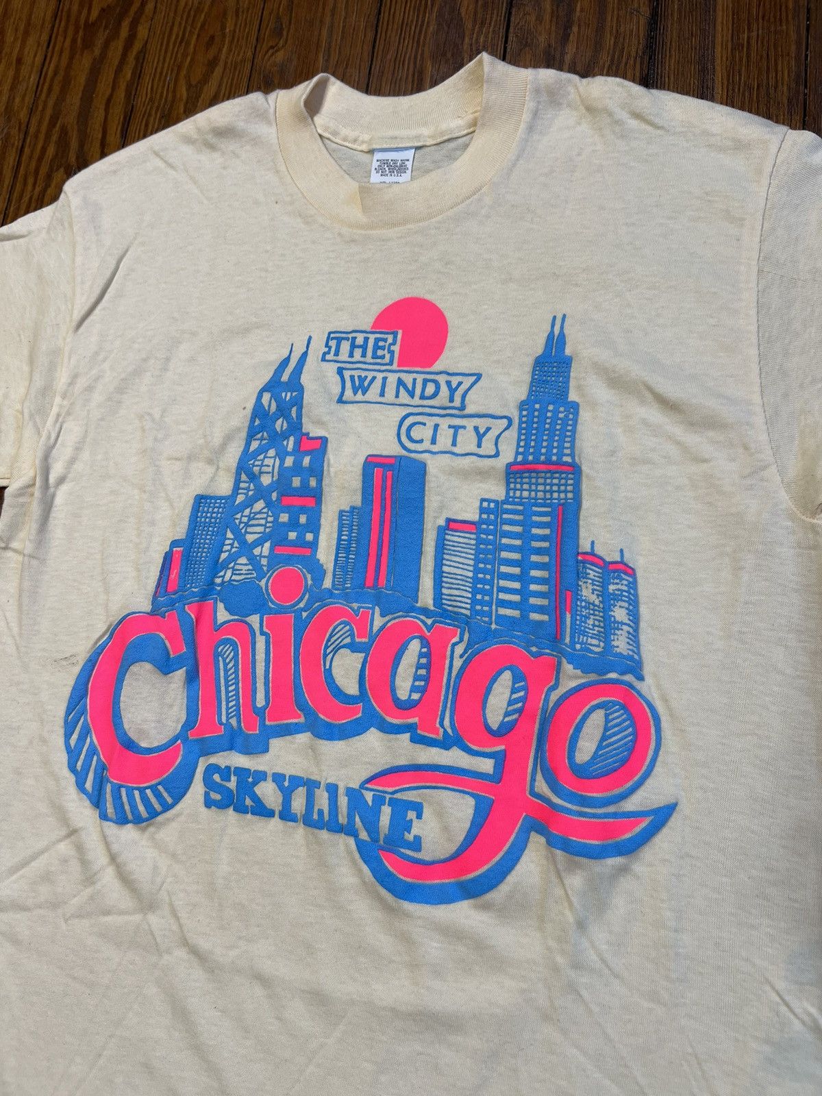 Vintage Vintage 90s Chicago Windy City Puff Print Single Stitch Tee Size US L / EU 52-54 / 3 - 2 Thumbnail