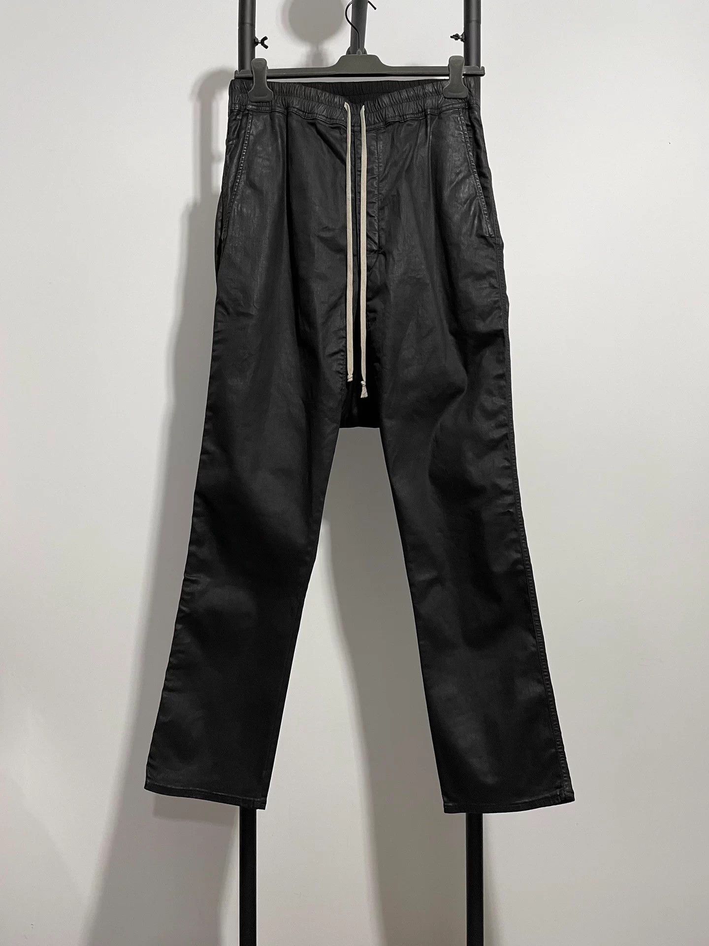Rick Owens Rick Owens RO waxed long pants L Size US 40 / EU 56 - 1 Thumbnail