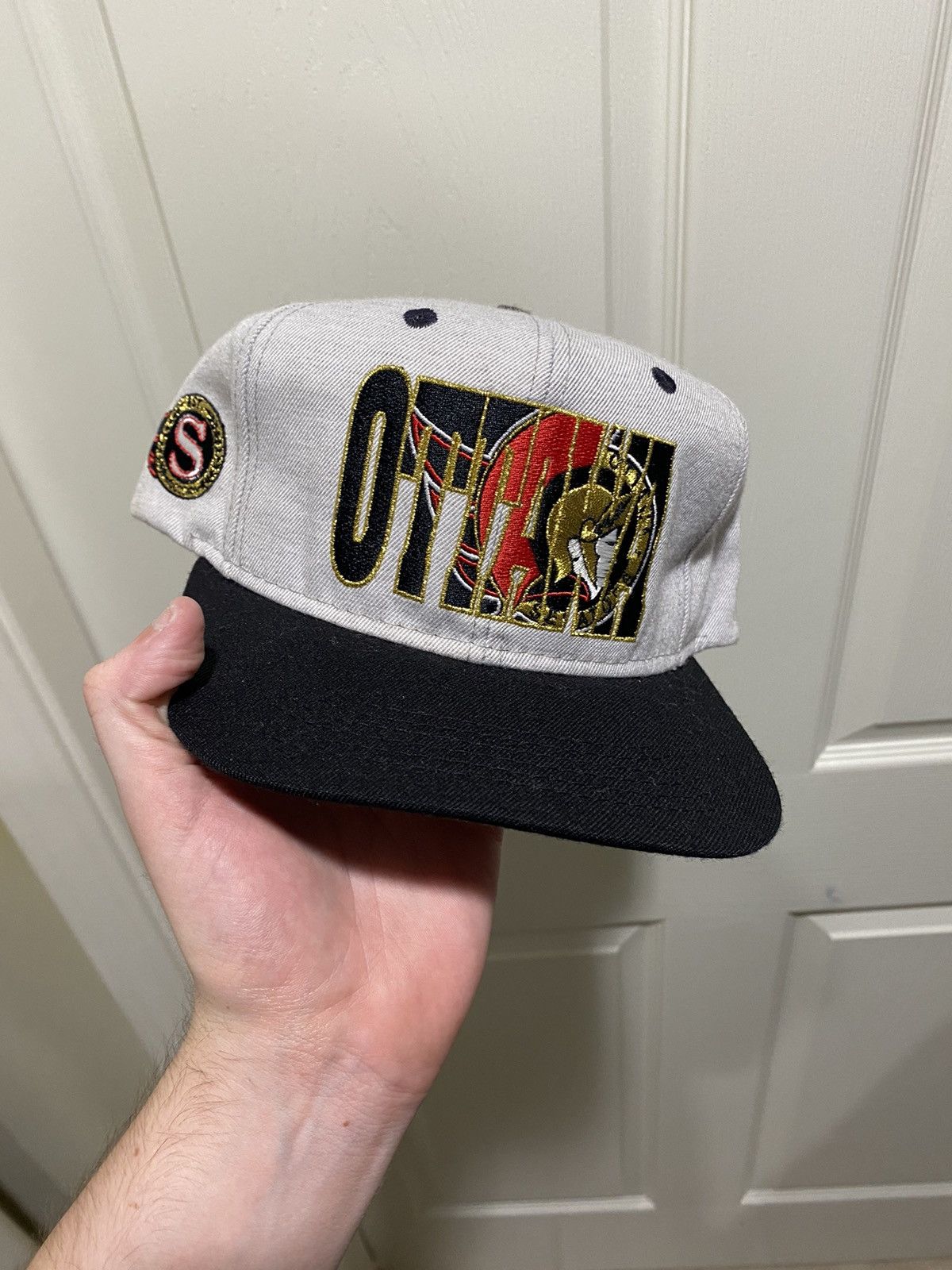 NHL × Vintage Vintage 90s Ottawa Senators Snapback Hat Size ONE SIZE - 1 Thumbnail