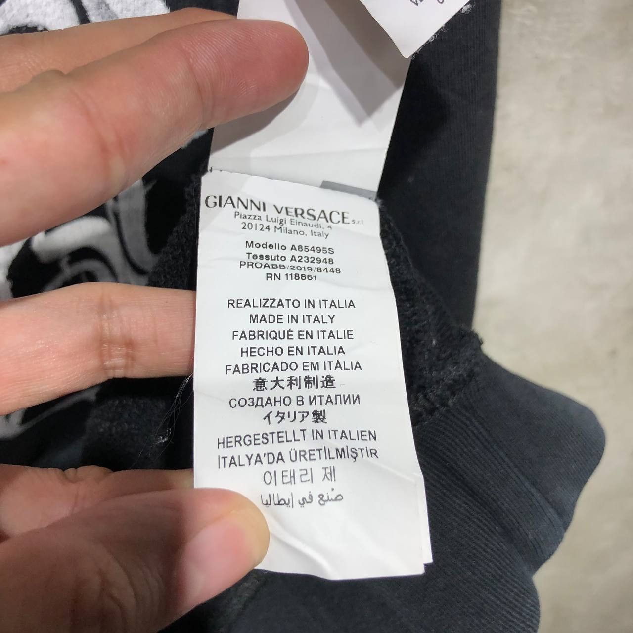 Versace Versace white medusa logo crewneck shirt Size US L / EU 52-54 / 3 - 17 Thumbnail