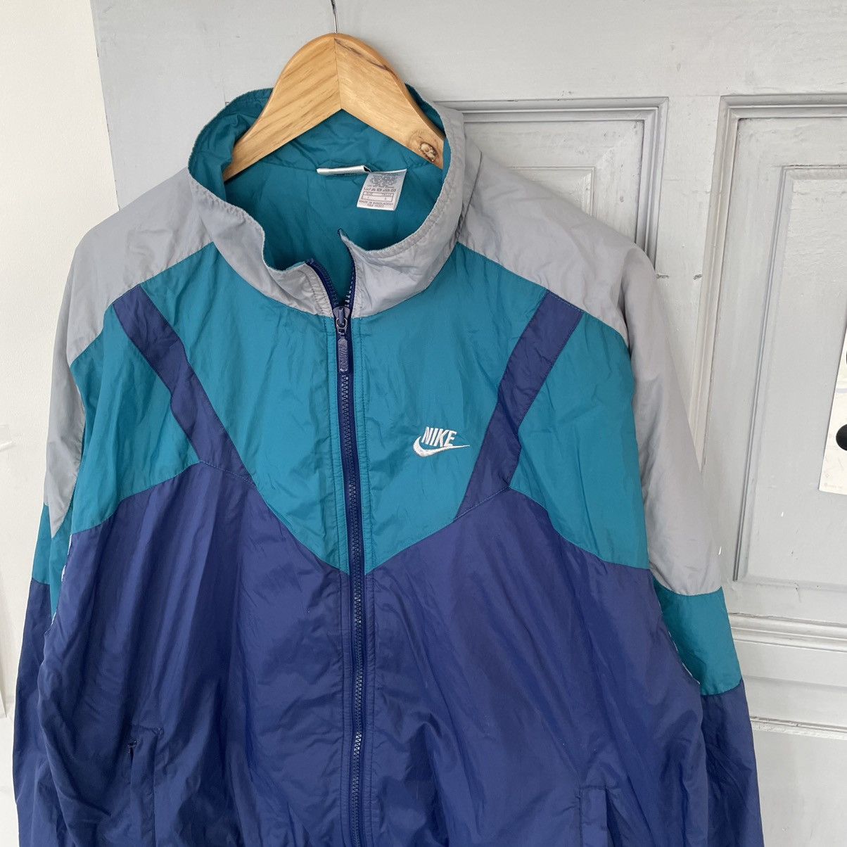 Nike Vintage Nike 90’s Tracksuit zip-up Jacket y2k size L Size US L / EU 52-54 / 3 - 4 Thumbnail