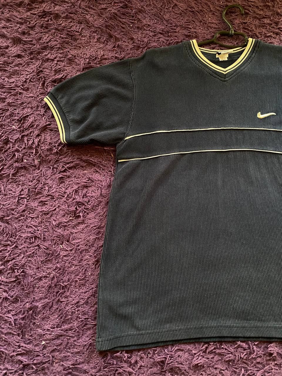 Nike × Vintage Nike Vintage center logo t-shirt Swoosh size L Size US L / EU 52-54 / 3 - 10 Thumbnail
