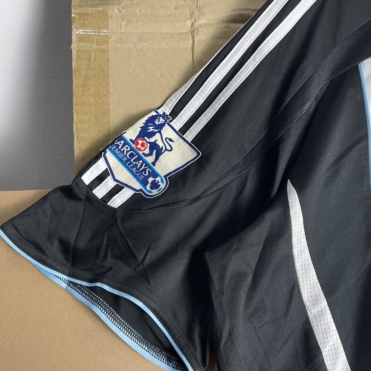 Adidas × Vintage Vintage Newcastle United Northern Rock 2007-2009 Home Jersey Size US XXL / EU 58 / 5 - 6 Thumbnail