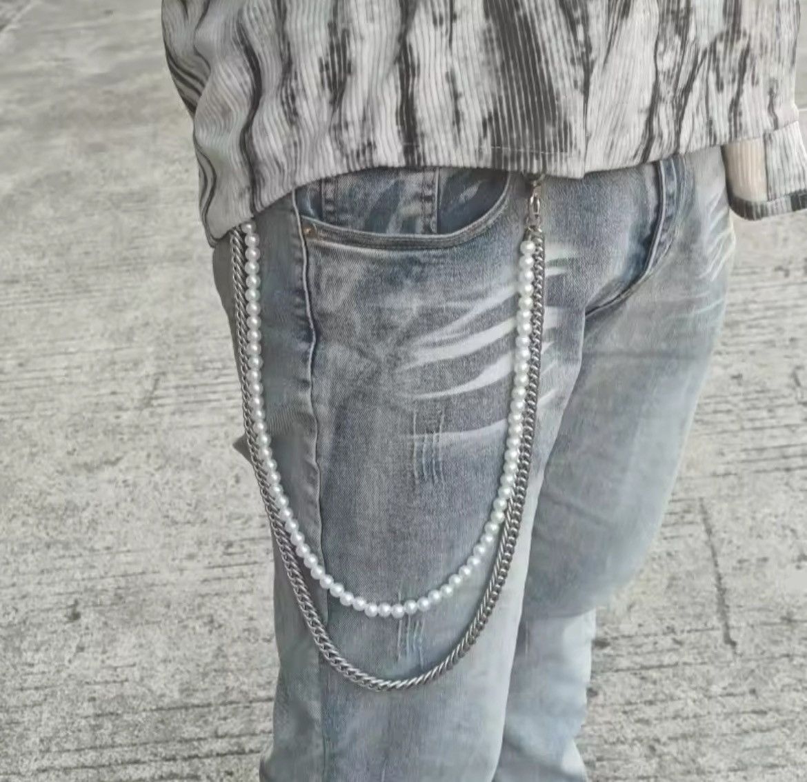 Vintage Steel and Pearl Waist Keychain Size ONE SIZE - 1 Thumbnail