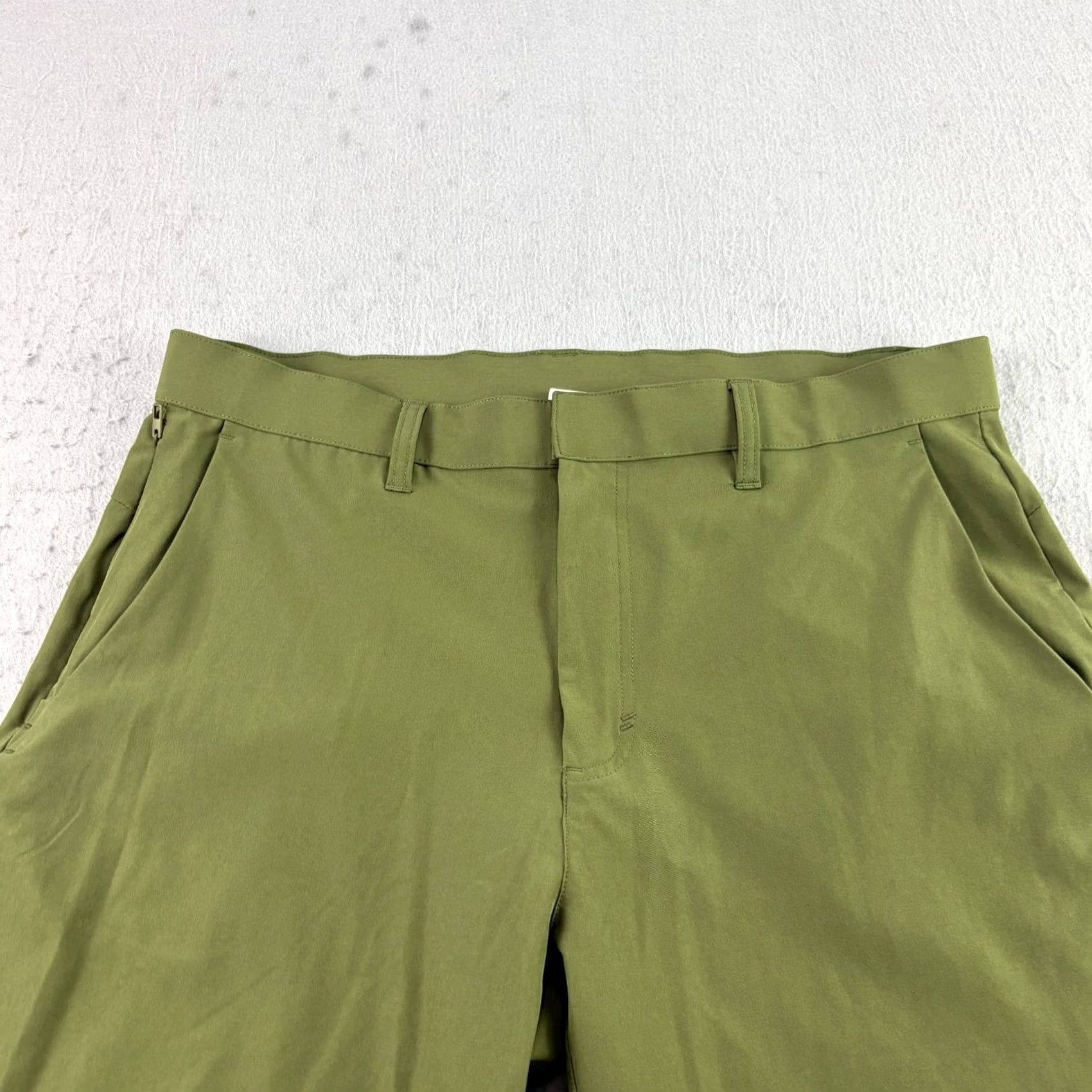 Fabletics Fabletics Mens 33x32 Pants - Green Chino Performance Athleisure - Regular Size US 33 - 2 Thumbnail