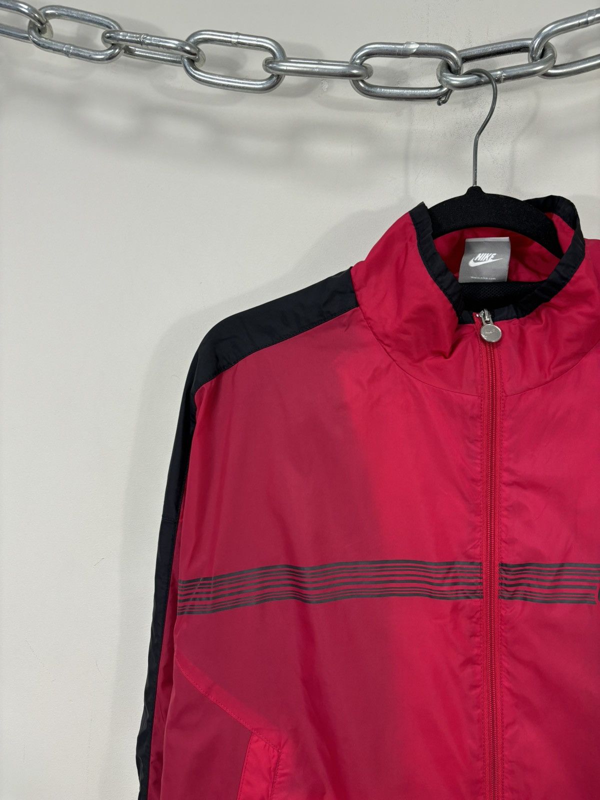 Nike Vintage Nike Y2K Retro Burgundy Full Zip Nylon Track Jacket Size US L / EU 52-54 / 3 - 5 Thumbnail