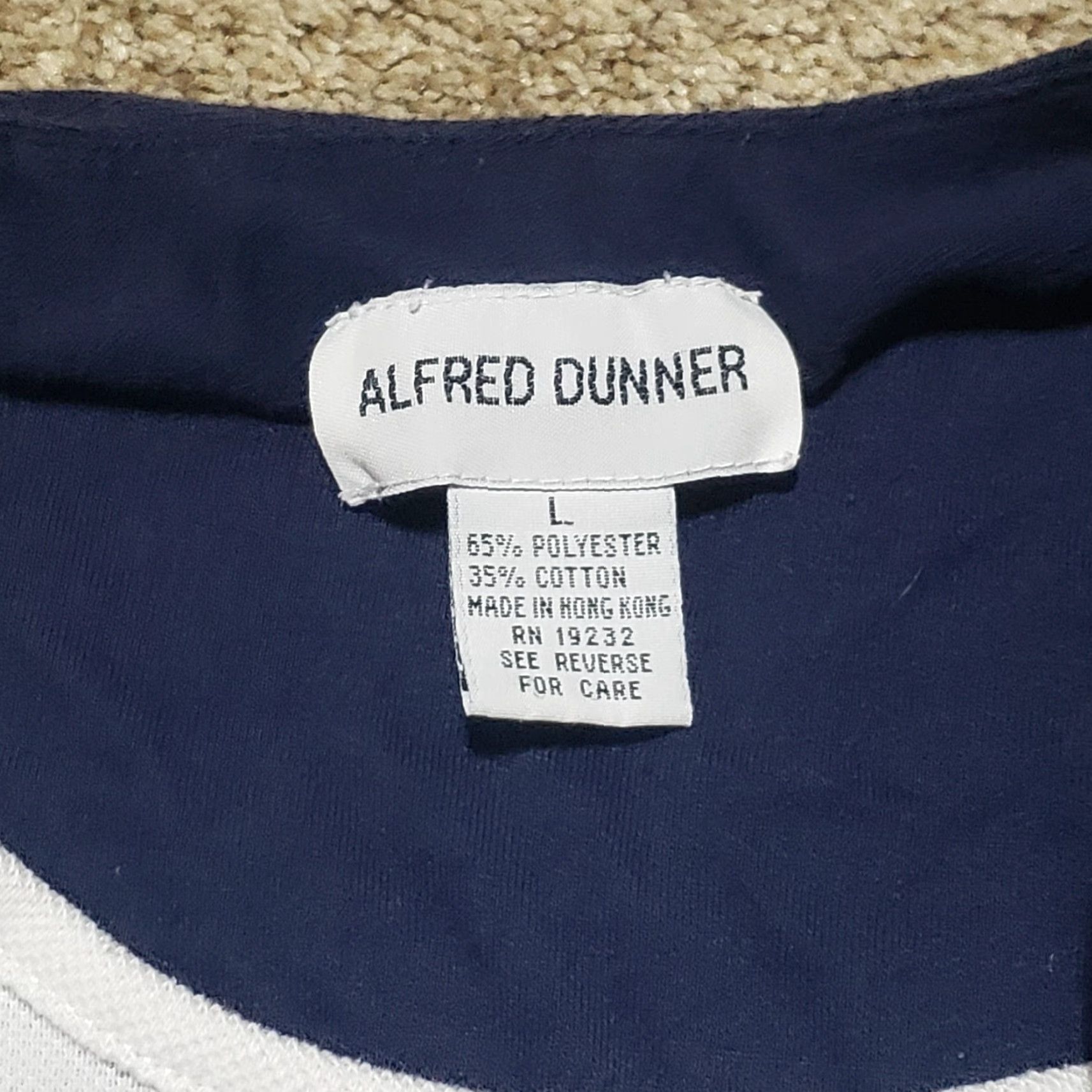 Vintage Alfred Dunner Shirt Adult Women L Blue Floral Short Sleeve Button-Down Collared L Blue Floral 90s? No, avoid adding decade. End with Womens. Size L / US 10 / IT 46 - 3 Thumbnail