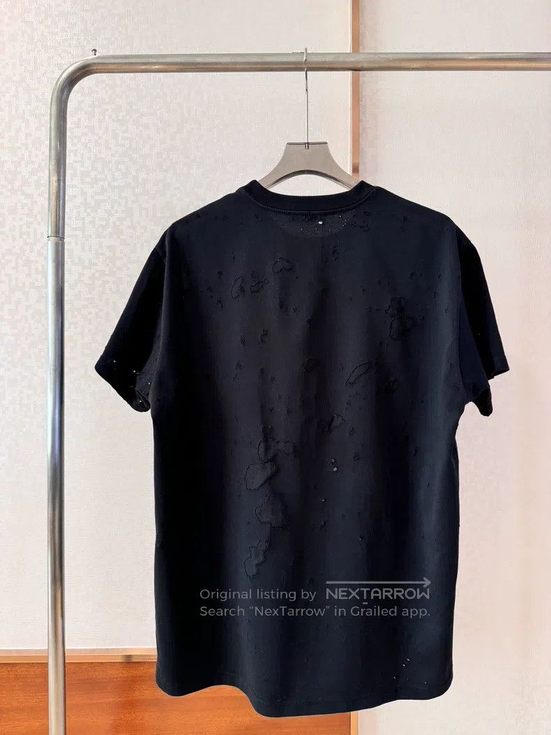 Givenchy Givenchy Large Hole Destroyed Short Sleeve Size S Size US S / EU 44-46 / 1 - 2 Thumbnail