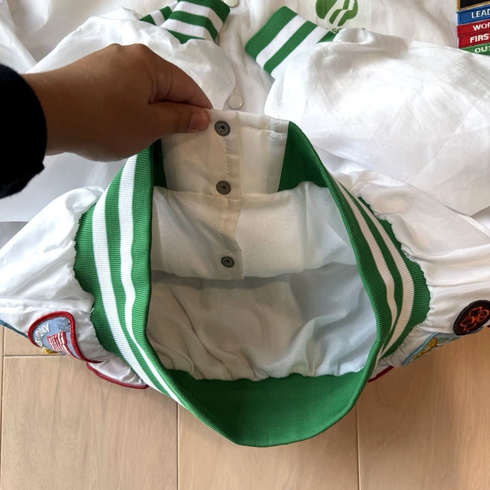 Vintage VINTAGE Girl Scout Bomber Jacket Medium White 80s Made in USA Americana Boho Size US L / EU 52-54 / 3 - 7 Thumbnail