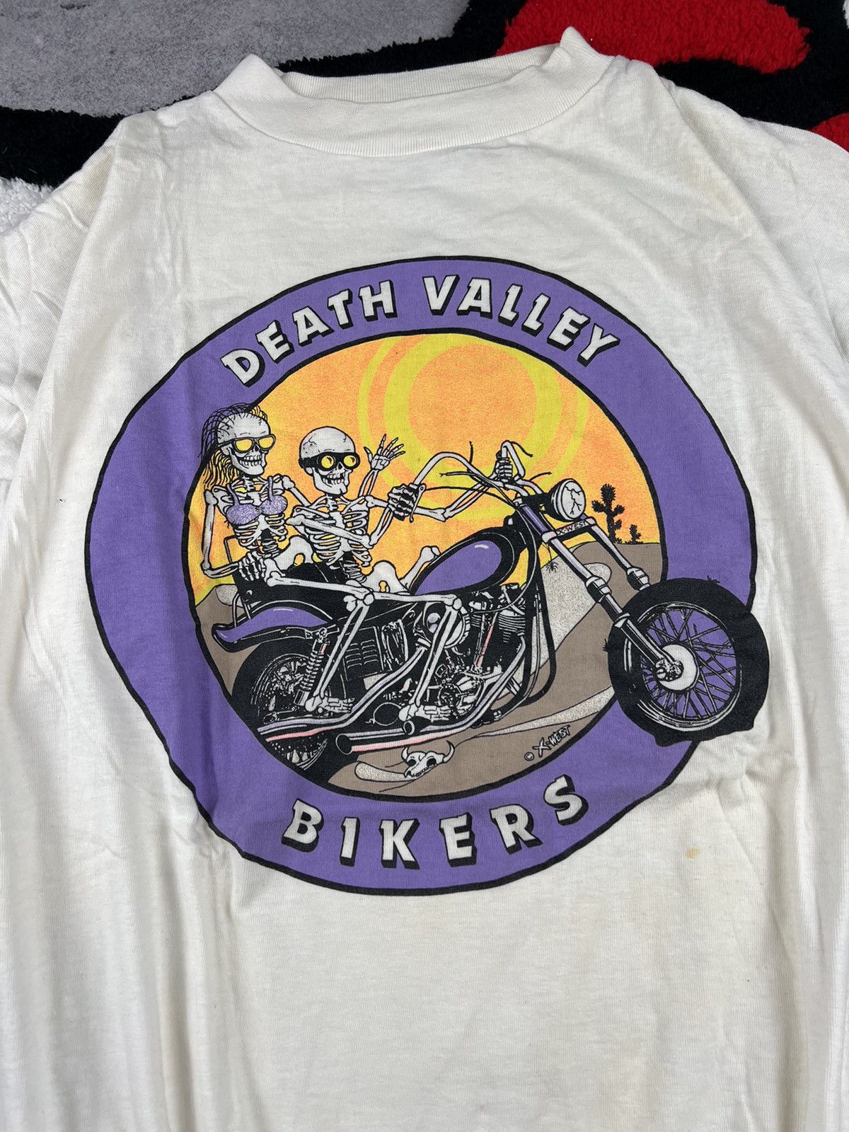 Vintage Vintage Death Valley Bikers Motorcycle 90s Faded Y2K Tee Size US XL / EU 56 / 4 - 4 Thumbnail