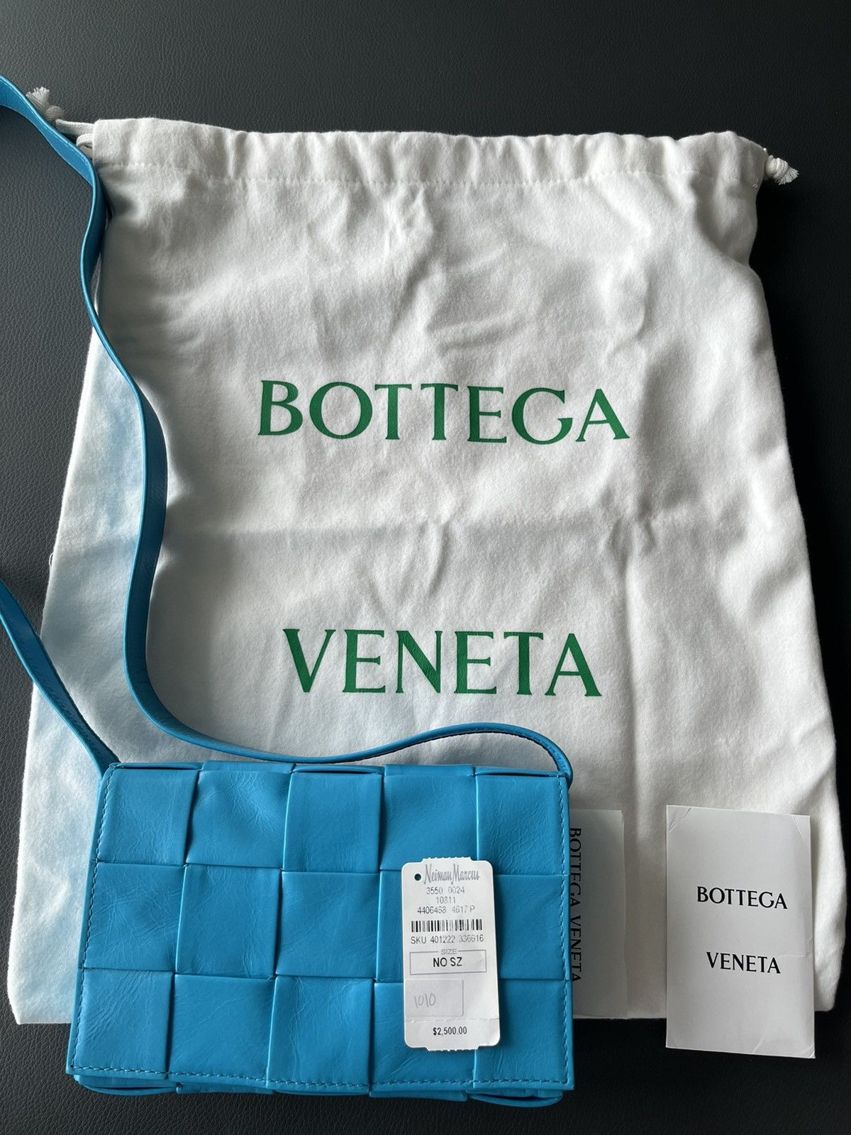 Bottega Veneta $3k value Super Runway Brand New Cassette Bag Waxed Leather Size ONE SIZE - 1 Thumbnail