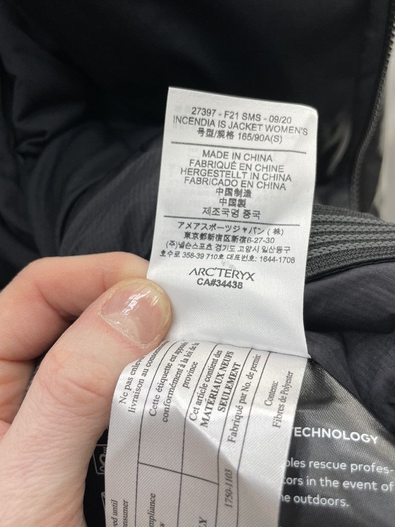 Arc'teryx ARCTERYX Incendia IS Gore Tex Ski Snowboarding Jacket Size S / US 4 / IT 40 - 20 Thumbnail