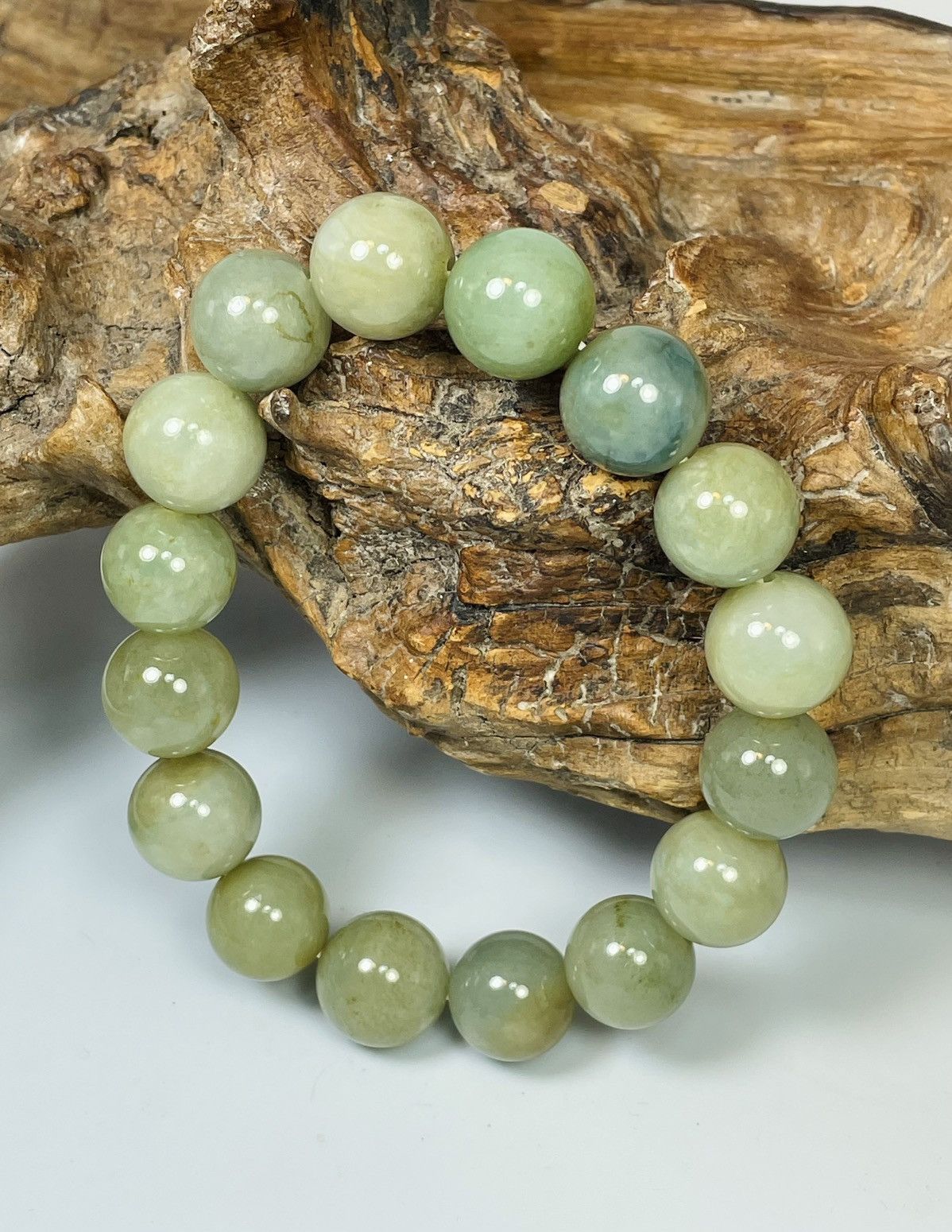 Other Icy translucent Untreated Jadeite Jade Beaded Bracelet Size ONE SIZE - 6 Thumbnail