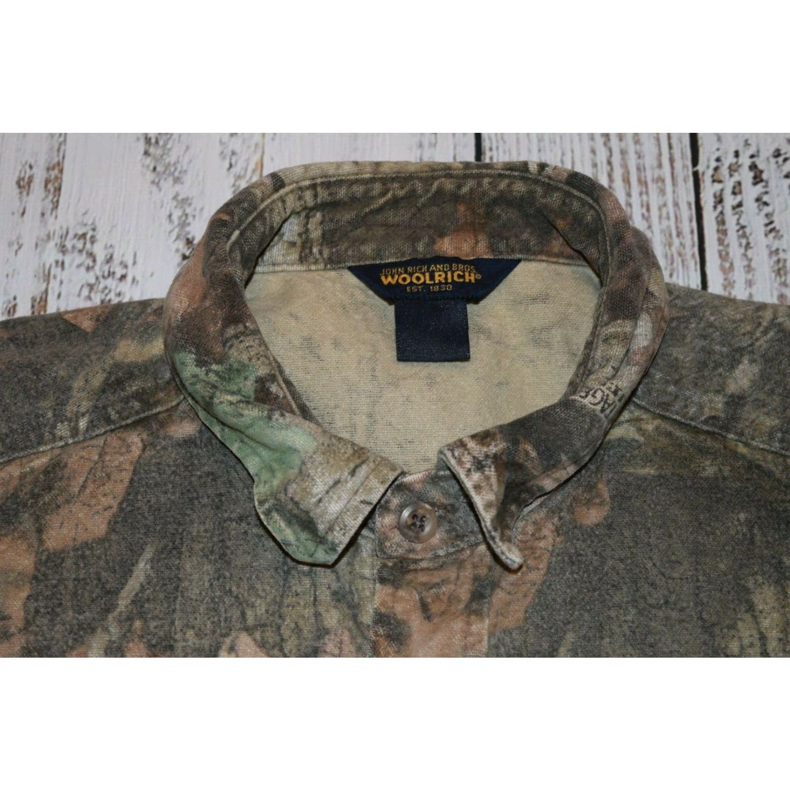 Vintage VINTAGE Woolrich Camouflage ChamOis Shirt Advantage Timbe CAMOUFLAGE Size L Large FADED Shirt Mens Size US L / EU 52-54 / 3 - 6 Thumbnail