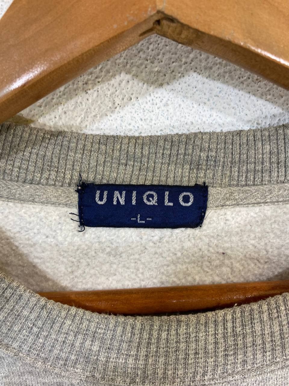 Japanese Brand vintage uniqlo japanese brands sweatshirt nice design Size US L / EU 52-54 / 3 - 3 Thumbnail