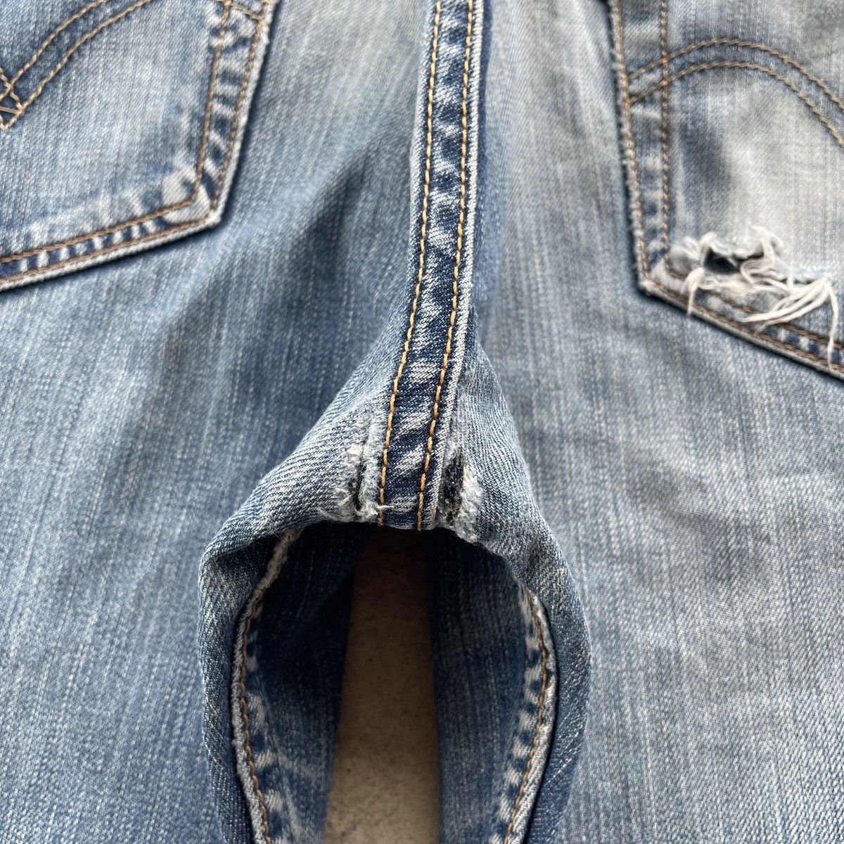 Levi's Levi’s 501 Vintage Distressed Faded Jeans Denim Pants W31 Size US 31 - 12 Thumbnail