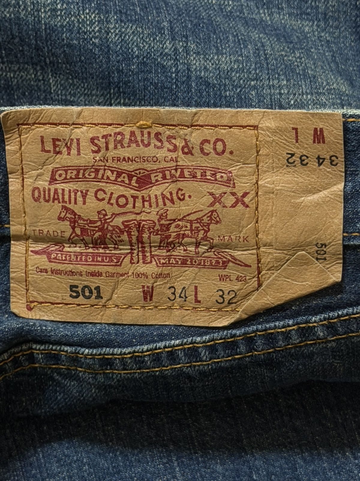 Levi's Vintage 90s Levis 501 Faded Whisker Wide Leg Baggy Jeans Size US 34 / EU 50 - 6 Thumbnail