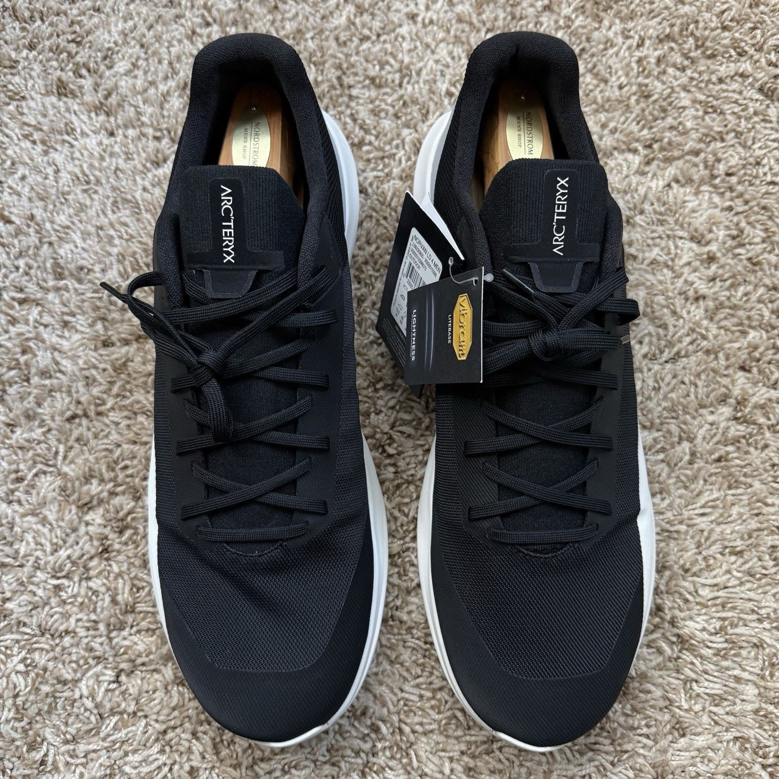 Arc'teryx NWT Arc'teryx Norvan LD 4 Size 13 Black/Arctic Silk White Size US 13 / EU 46 - 10 Thumbnail