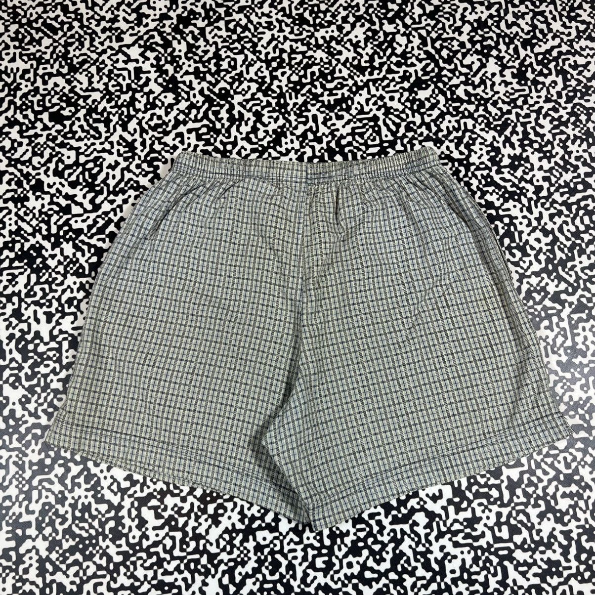 Nike Vintage 90s Nike Challenger Court Retro Checked Shorts Rare Size US 32 / EU 48 - 6 Thumbnail