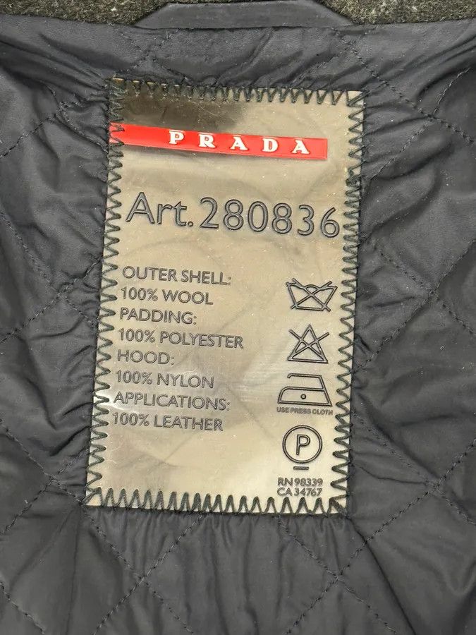 Prada 2000s Prada Fur Hood Green Wool Jacket Size US S / EU 44-46 / 1 - 11 Thumbnail