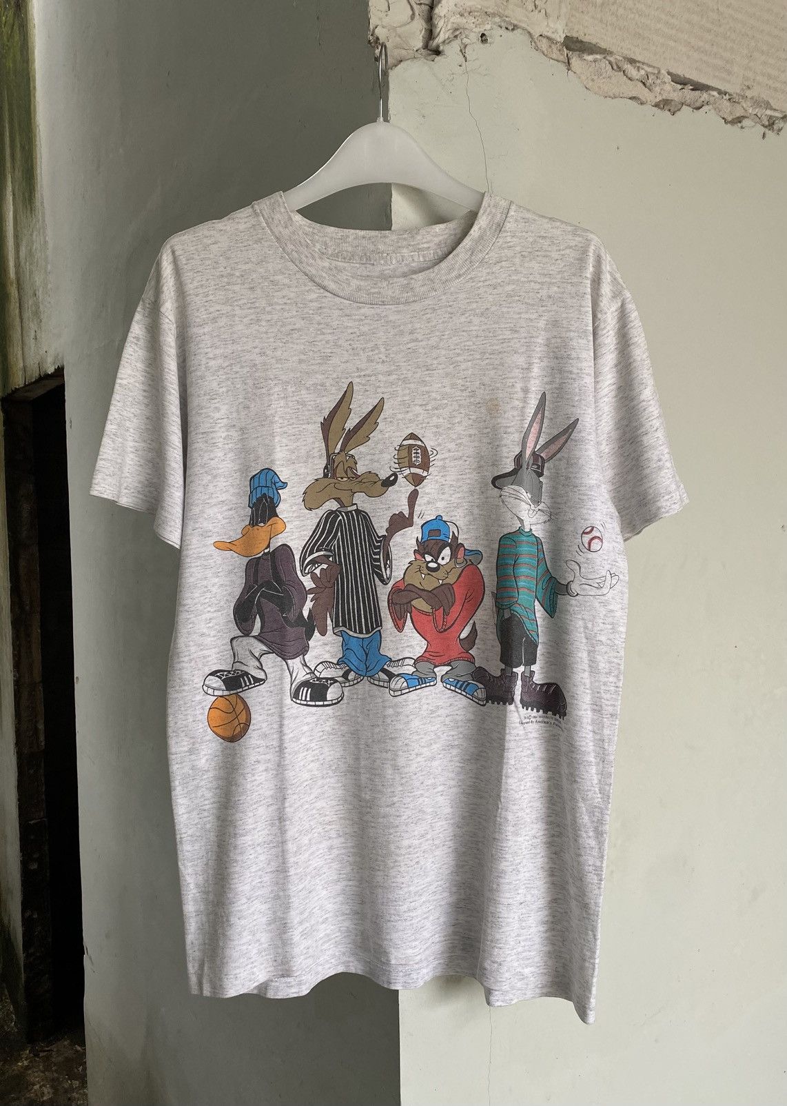 Warner Bros Vintage 1994 Warner Bros Looney Tunes Tshirt Size US L / EU 52-54 / 3 - 1 Thumbnail