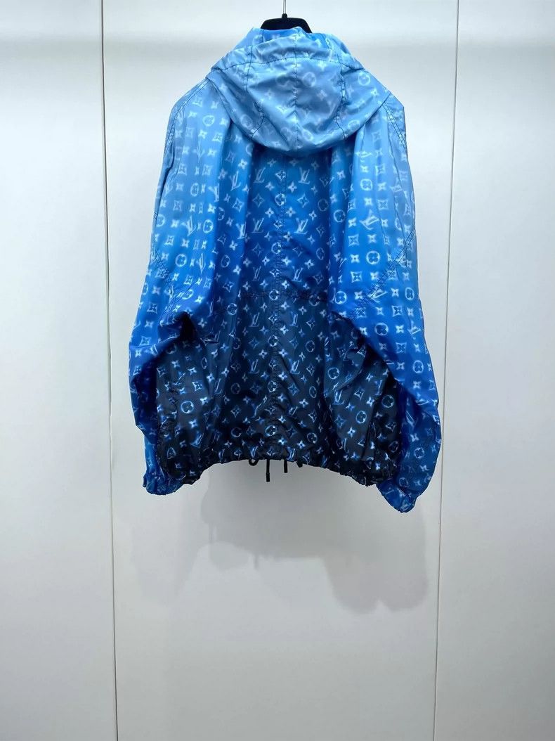 Louis Vuitton LOUIS VUITTON Old-print gradient hooded trench jacket 2504- Size XXS / US 00 / IT 34 - 2 Thumbnail