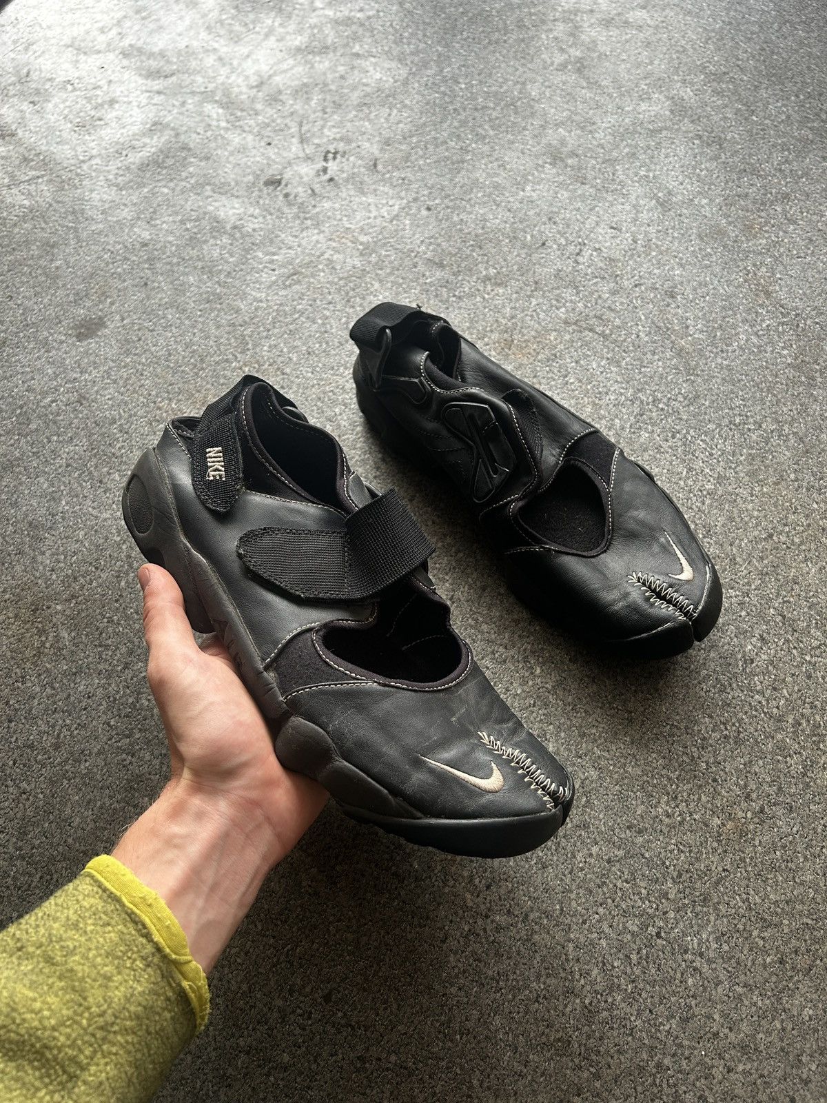 Nike QUICK SALE Nike Air Rift 2001 Leather Sneakers Size US 12 / EU 45 - 2 Thumbnail