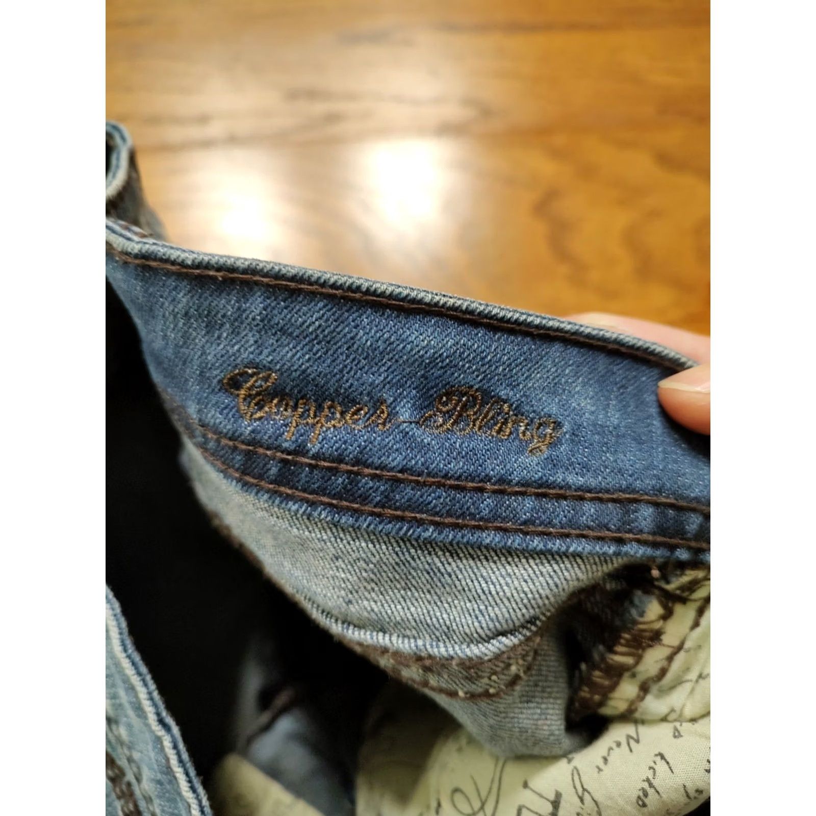 Denime Cowgirl Tuff Womens Embroidered Capri Jeans Tag 26 Denim Western Size 26" / US 2 / IT 38 - 6 Thumbnail
