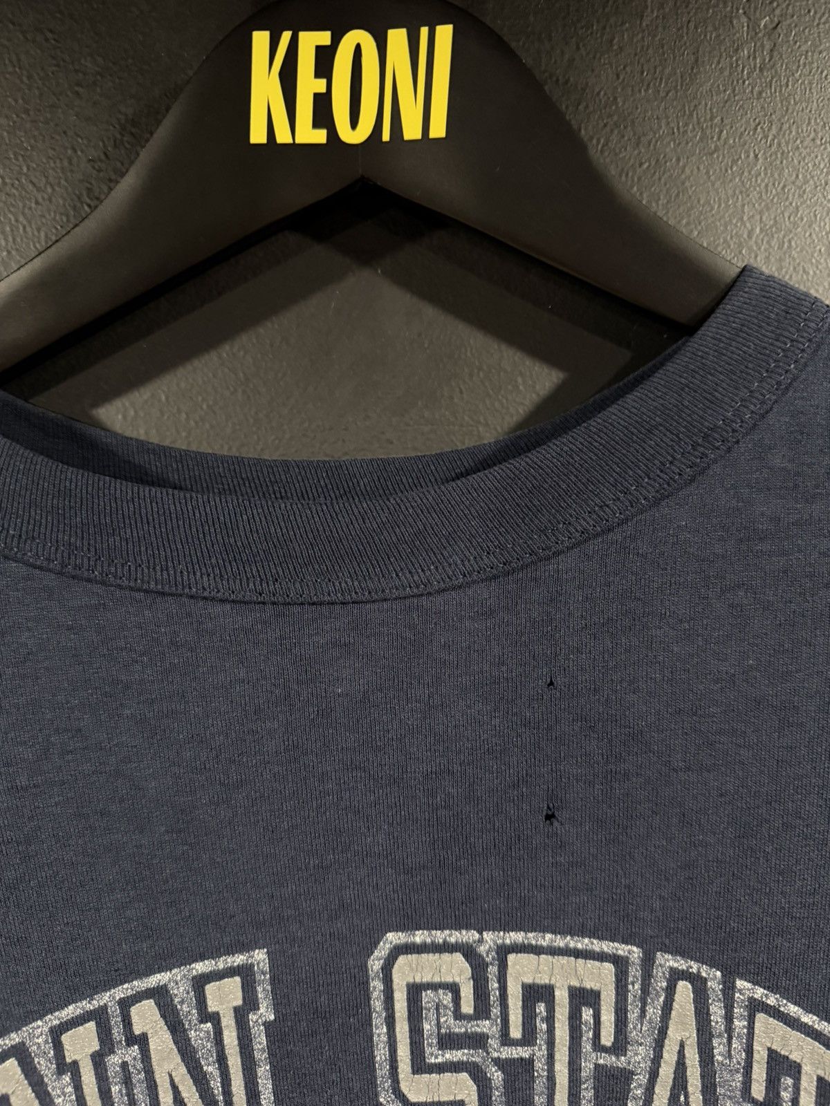 Vintage 1990s Vintage Penn State Single Stitch Distressed NCAA Tee L Size US L / EU 52-54 / 3 - 6 Thumbnail