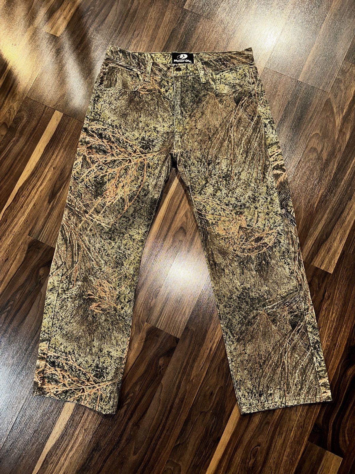 Carhartt Wip Vtg Carhartt Style REALTREE Camo Moss Baggy Pants 33 x 28 Size US 33 - 1 Thumbnail