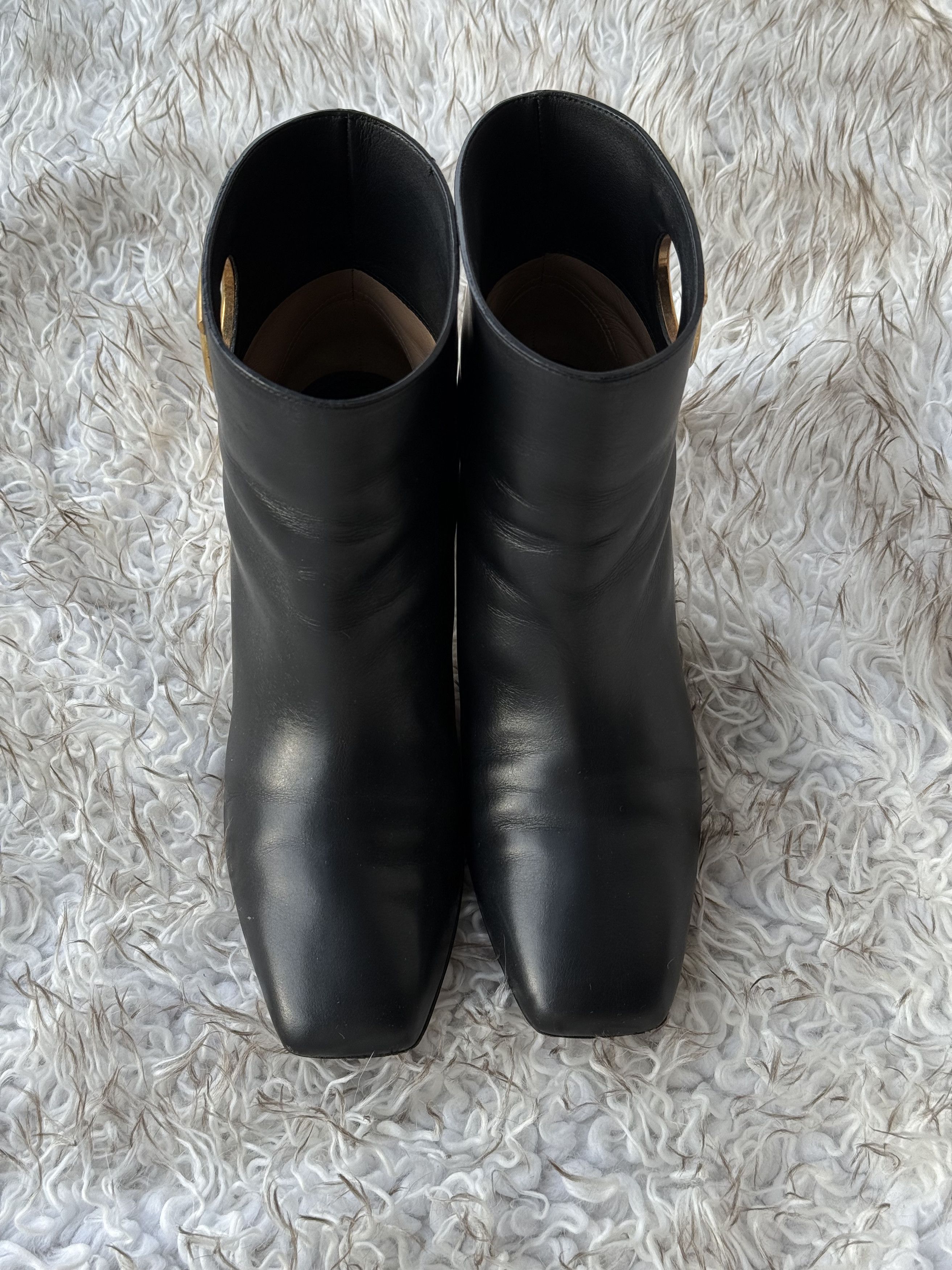 Salvatore Ferragamo Salvatore Ferragamo Albiano Ankle Boots in Black, size 7.5 Size US 7.5 / IT 37.5 - 5 Thumbnail
