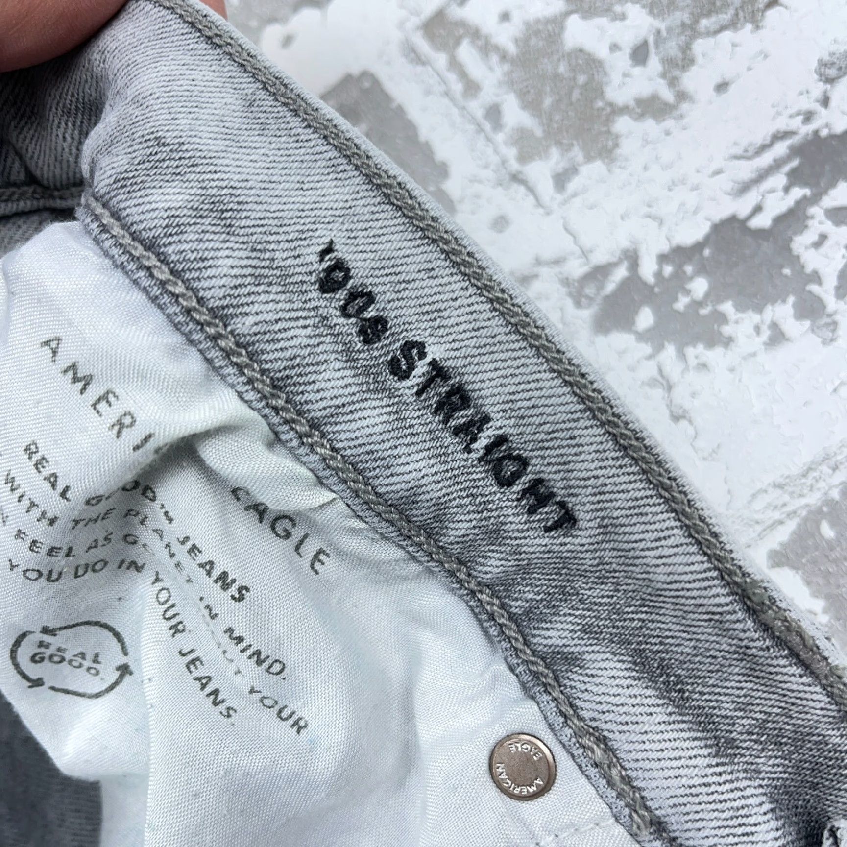 American Eagle Outfitters VINTAGE American Eagle Jeans Women 6 90s Straight Mom Retro Gray Acid Wash Holes Ripped Size 28" / US 6 / IT 42 - 6 Thumbnail
