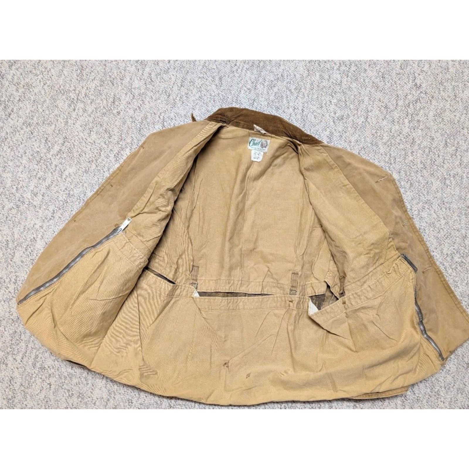 Carhartt VINTAGE hunting jacket Chief duck cotton canvas coat 38 brown Men XS Chest 38 in Short boxy fit 1960s corduroy collar jacket Men Size US S / EU 44-46 / 1 - 5 Thumbnail