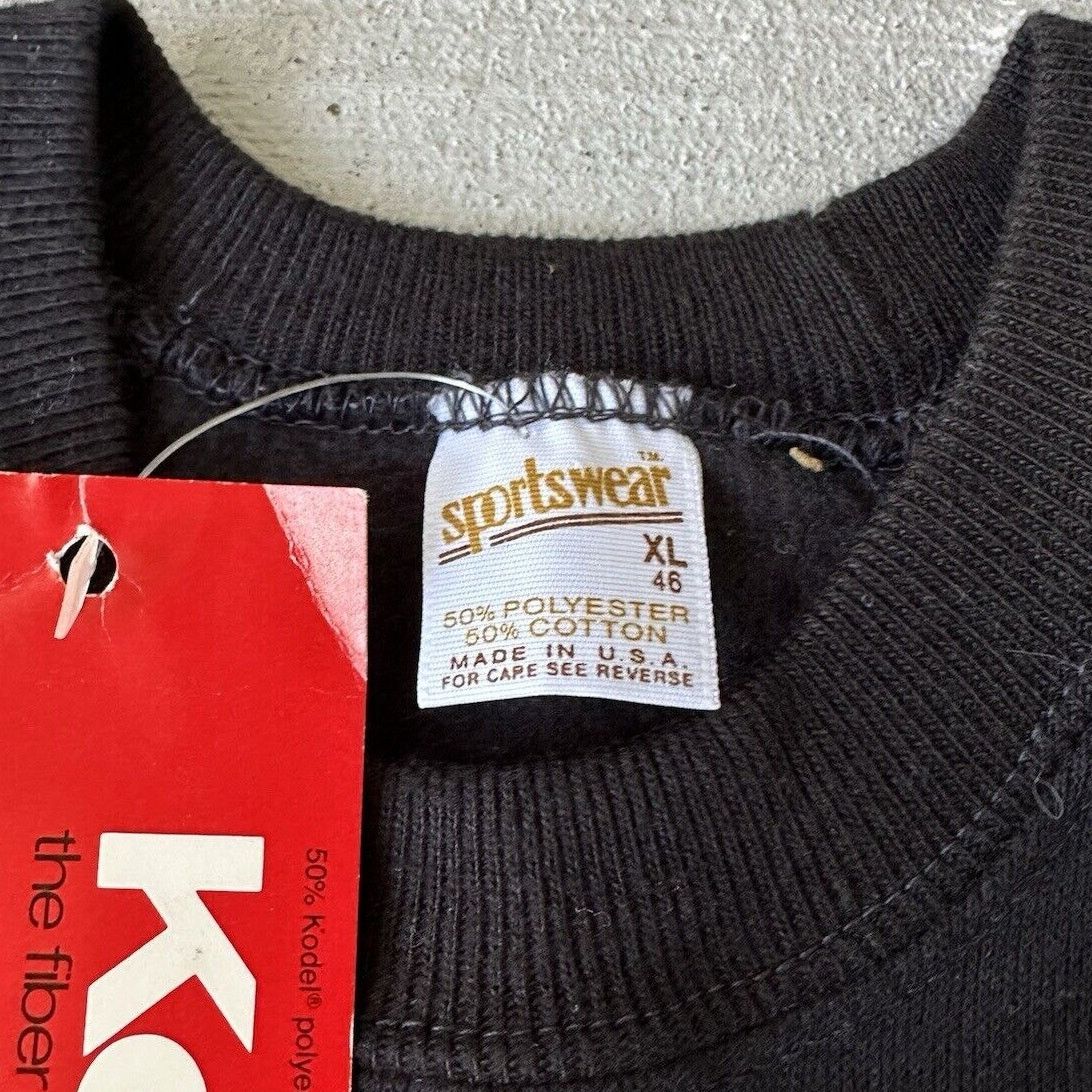 Vintage NWT Vintage Celebrity Attractions Black Crewneck Mens XL Size US XL / EU 56 / 4 - 5 Thumbnail