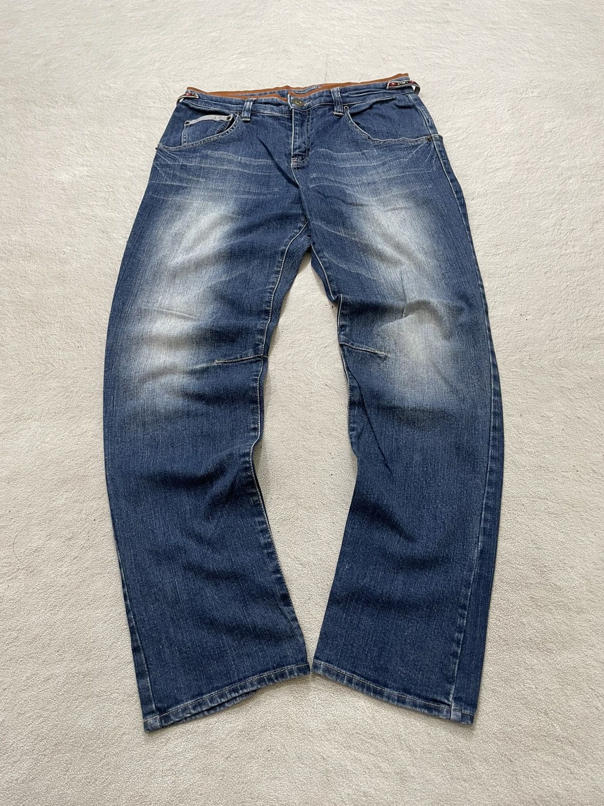 Japanese Brand 2000s Japan Brand Distressed Denim Stonewash Y2K Hysteric Size US 30 / EU 46 - 1 Thumbnail