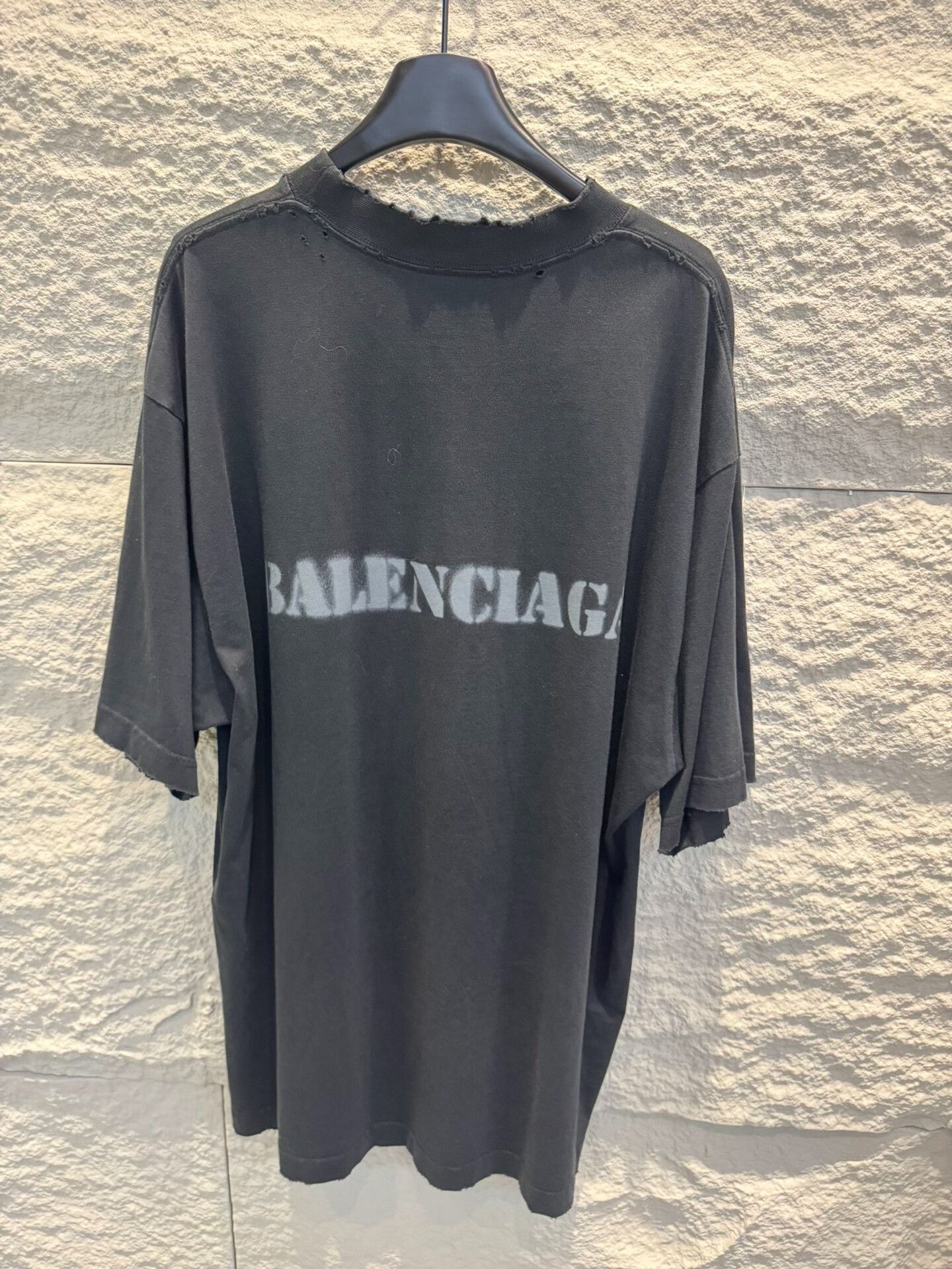 Balenciaga balenciaga black oversized short sleeve t-shirt Size US M / EU 48-50 / 2 - 2 Thumbnail