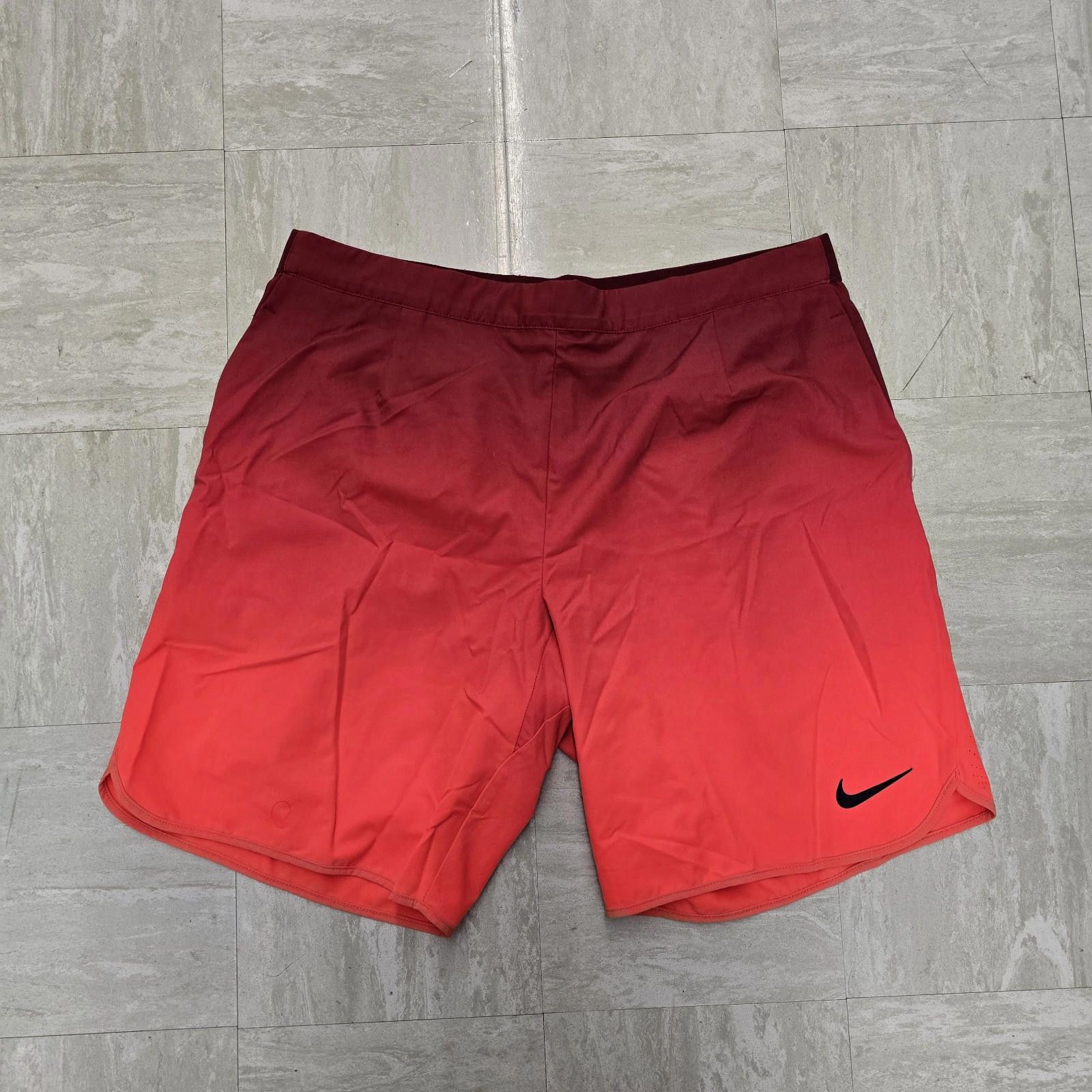 Nike Nike Gladiator Premier 9" Short team Sz XL Nadal Federer RF Size US 36 / EU 52 - 1 Thumbnail