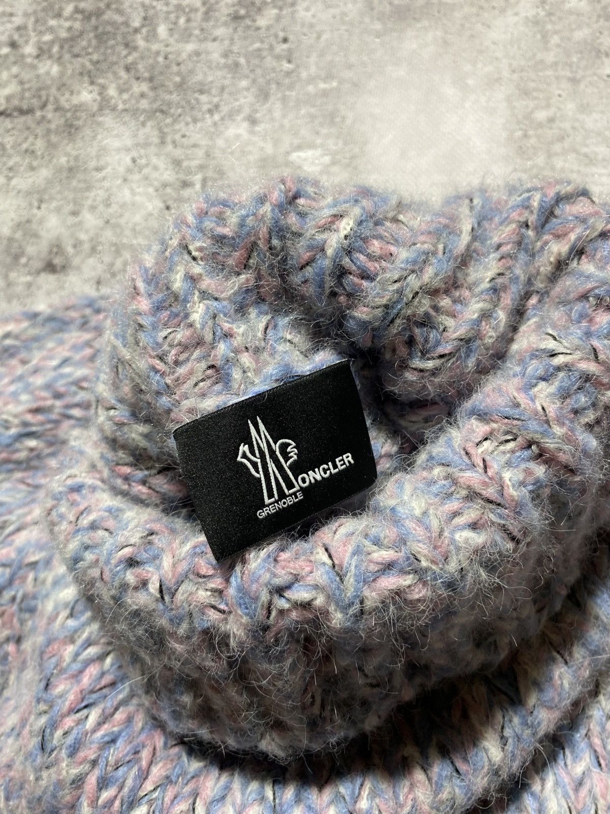 Moncler MONCLER ALPAKA KNIT SWEATER Size M / US 6-8 / IT 42-44 - 14 Thumbnail