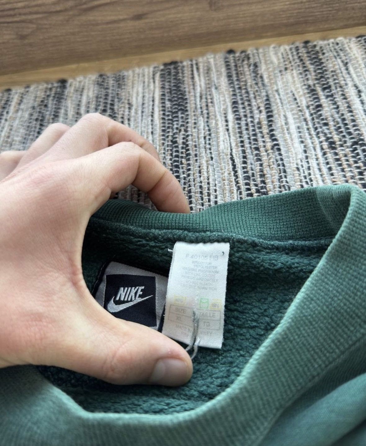 Nike × Vintage Vintage Nike 90s RARE Green Boxy Fit sweatshirt Size US XL / EU 56 / 4 - 5 Thumbnail