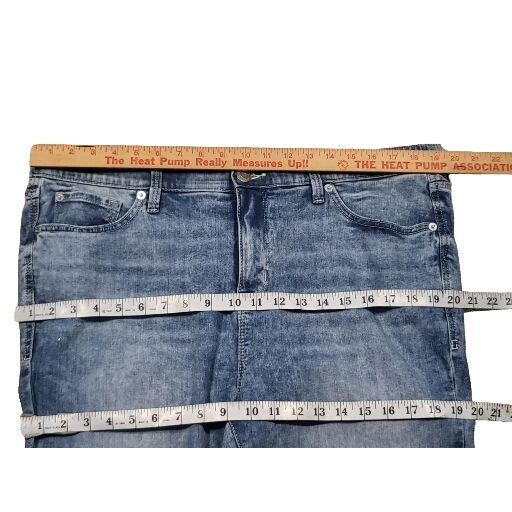 Torrid Torrid Feel The Fit Jeans Women Sz 18 Blue Denim Straight Le Size 40" / US 18 - 2 Thumbnail
