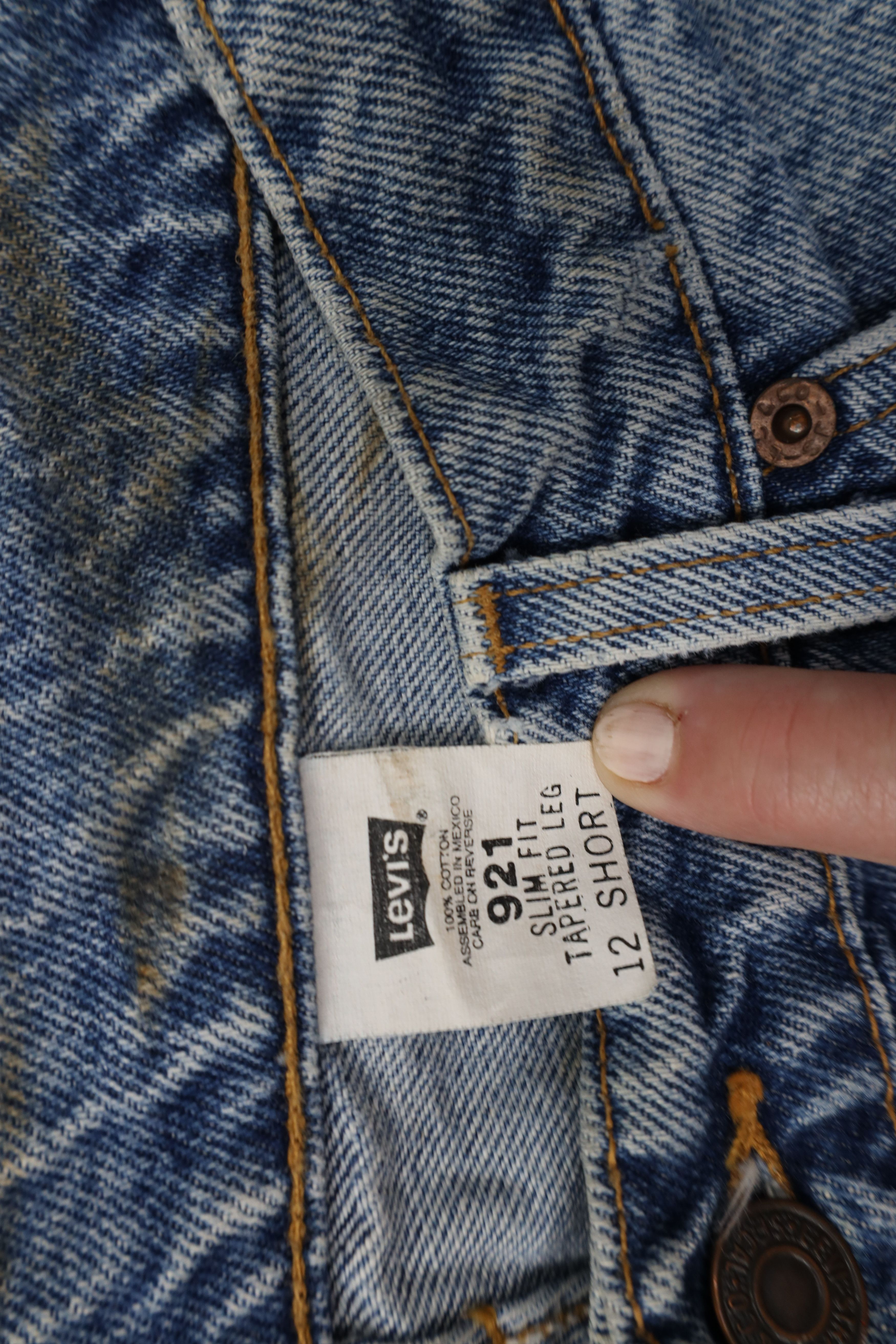 Levi's Vintage 90s Levis 921 Fit Tapered Leg Denim Jeans Blue USA Size 34" / US 12 / IT 48 - 9 Thumbnail