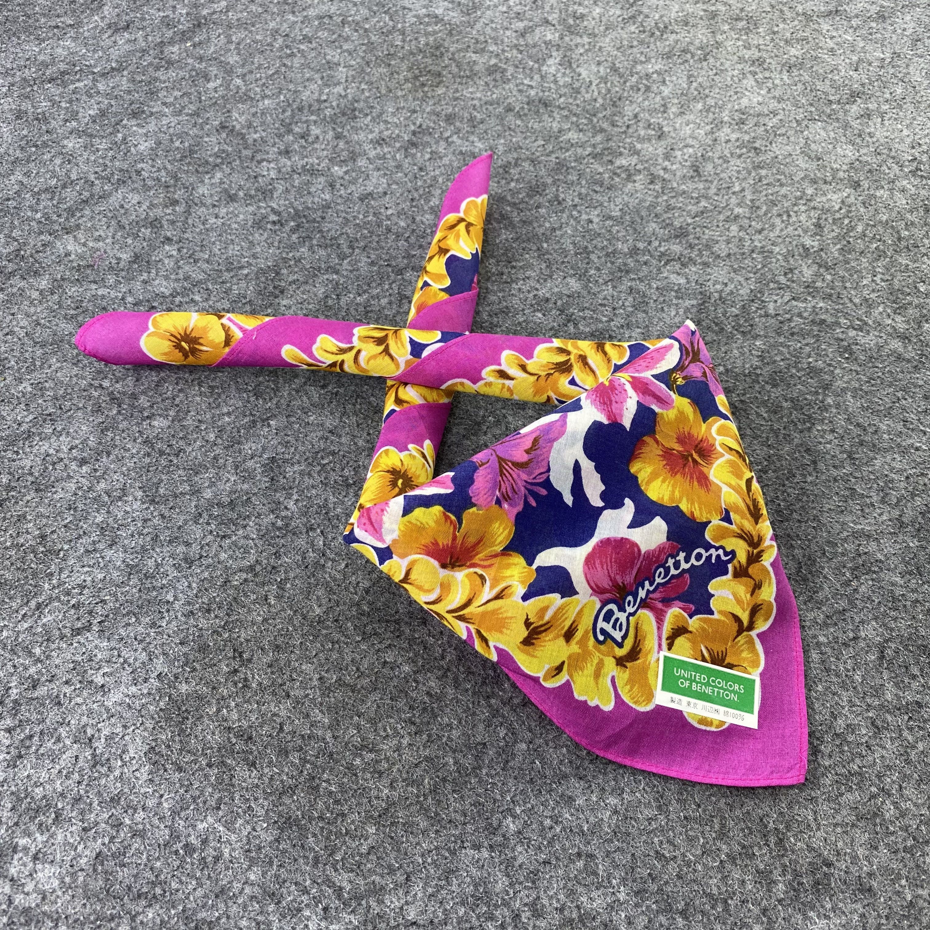 United Colors Of Benetton Benetton Handkerchief / Bandana / Neckerchief-B1336 Size ONE SIZE - 1 Thumbnail