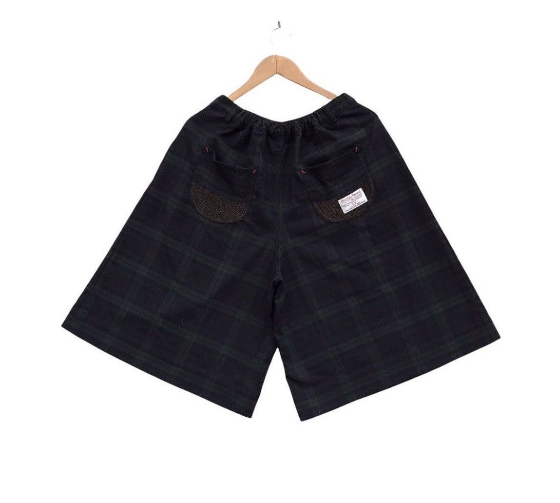 Harris Tweed 🔥Accept Binding Offer🔥 Harris Tweed Black And Green Shorts Size US 30 / EU 46 - 1 Thumbnail