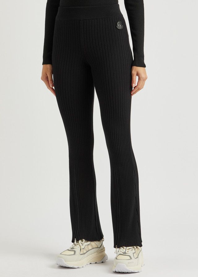 Moncler o1y1125 Sweatpant in Black Size 27" / US 4 / IT 40 - 2 Thumbnail