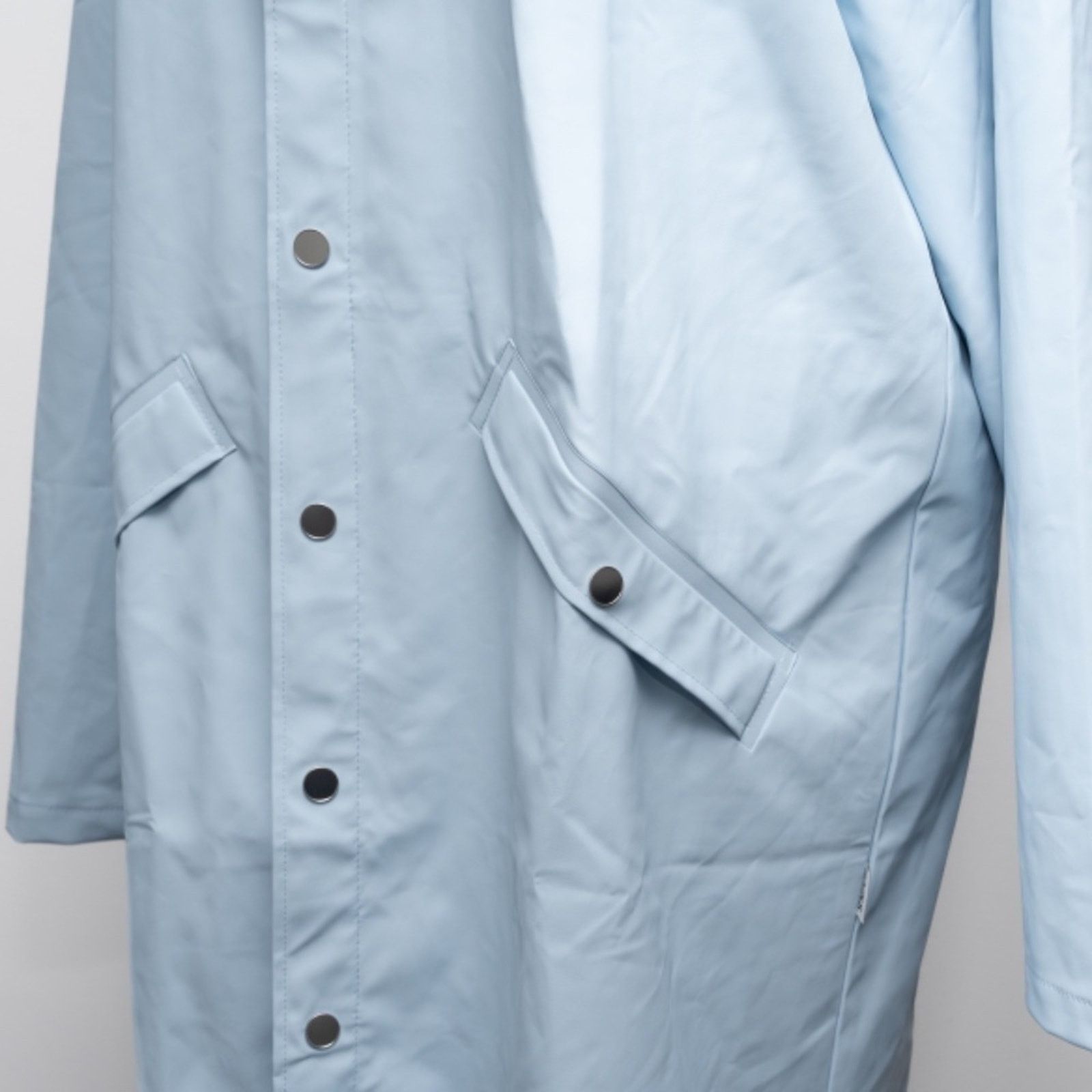 Rains Rains. Long Jacket in Sky. Size XL / US 12-14 / IT 48-50 - 7 Thumbnail