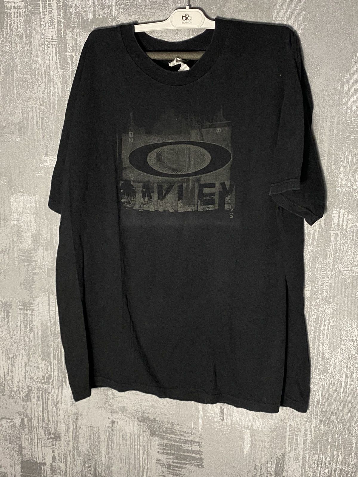 Japanese Brand × Oakley × Vintage Rare Vintage T-shirt Oakley Big Logo Hype Drill Size US XL / EU 56 / 4 - 1 Thumbnail