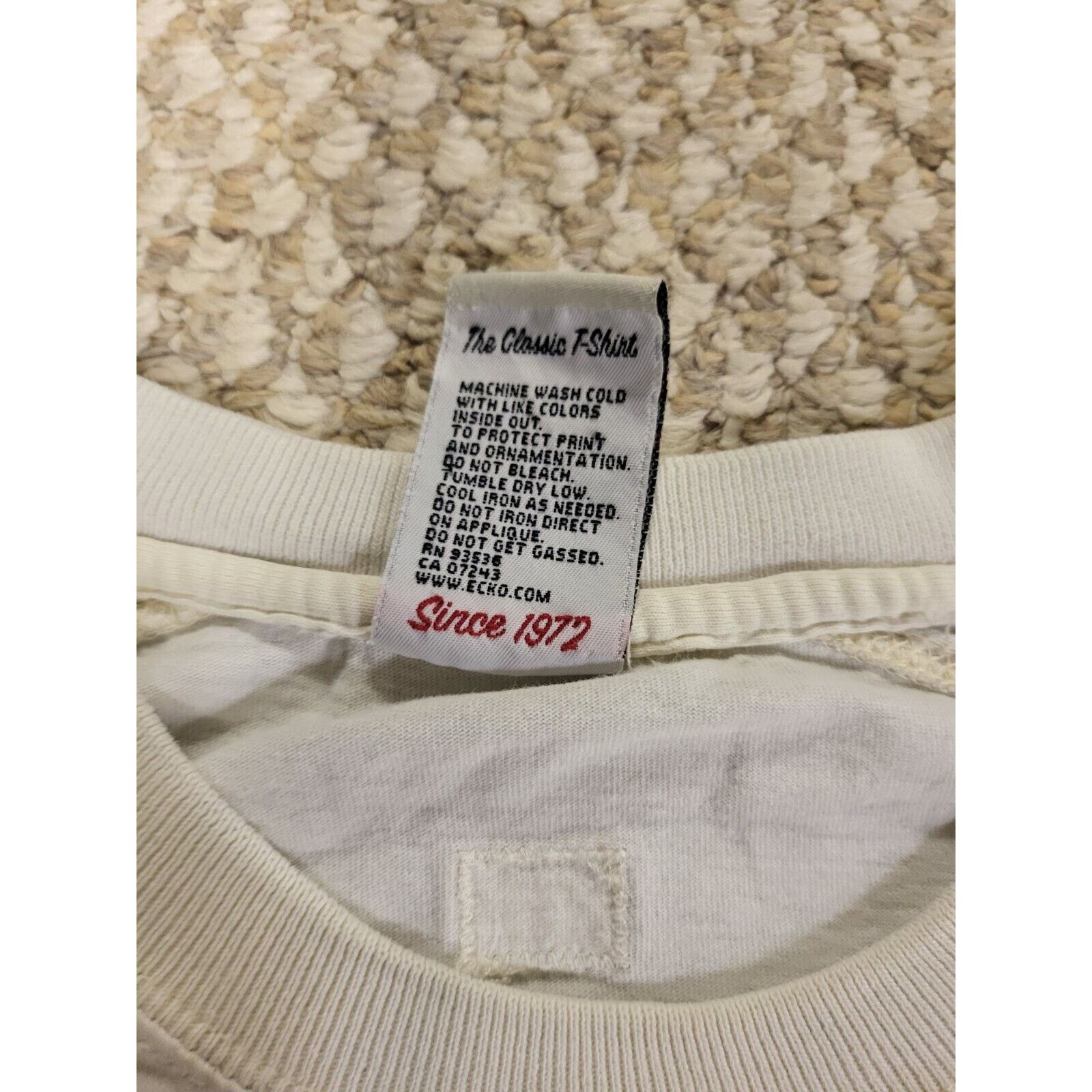 Ecko Unltd. Ecko Unltd Vintage Mens Size 2XL Shirt. Small Hole See Pics Size US XXL / EU 58 / 5 - 3 Thumbnail