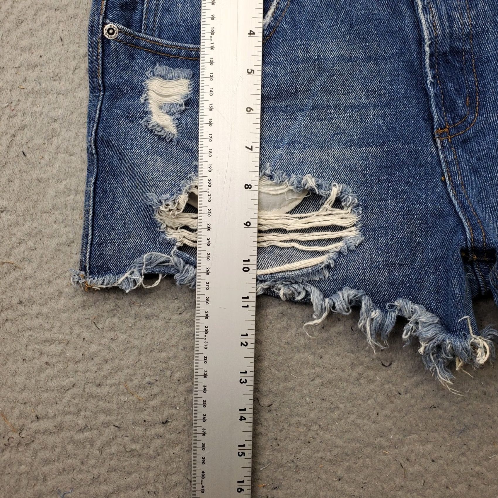 RVCA RVCA Boyfriend Shorts Women 27 Blue Denim Distressed 5-Pocket Frayed Hem Outdoor Size 27" / US 4 / IT 40 - 3 Thumbnail
