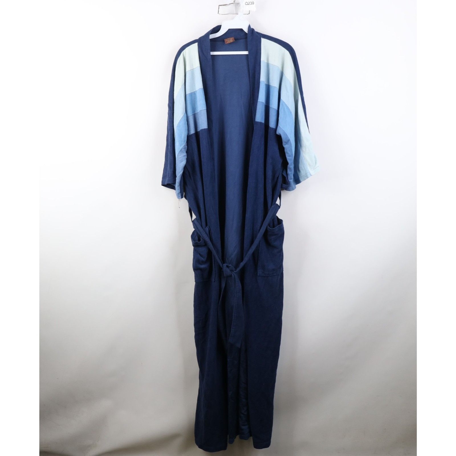 Vintage Vintage 70s Streetwear Striped Velour Belted Bath Robe Size US L / EU 52-54 / 3 - 1 Thumbnail